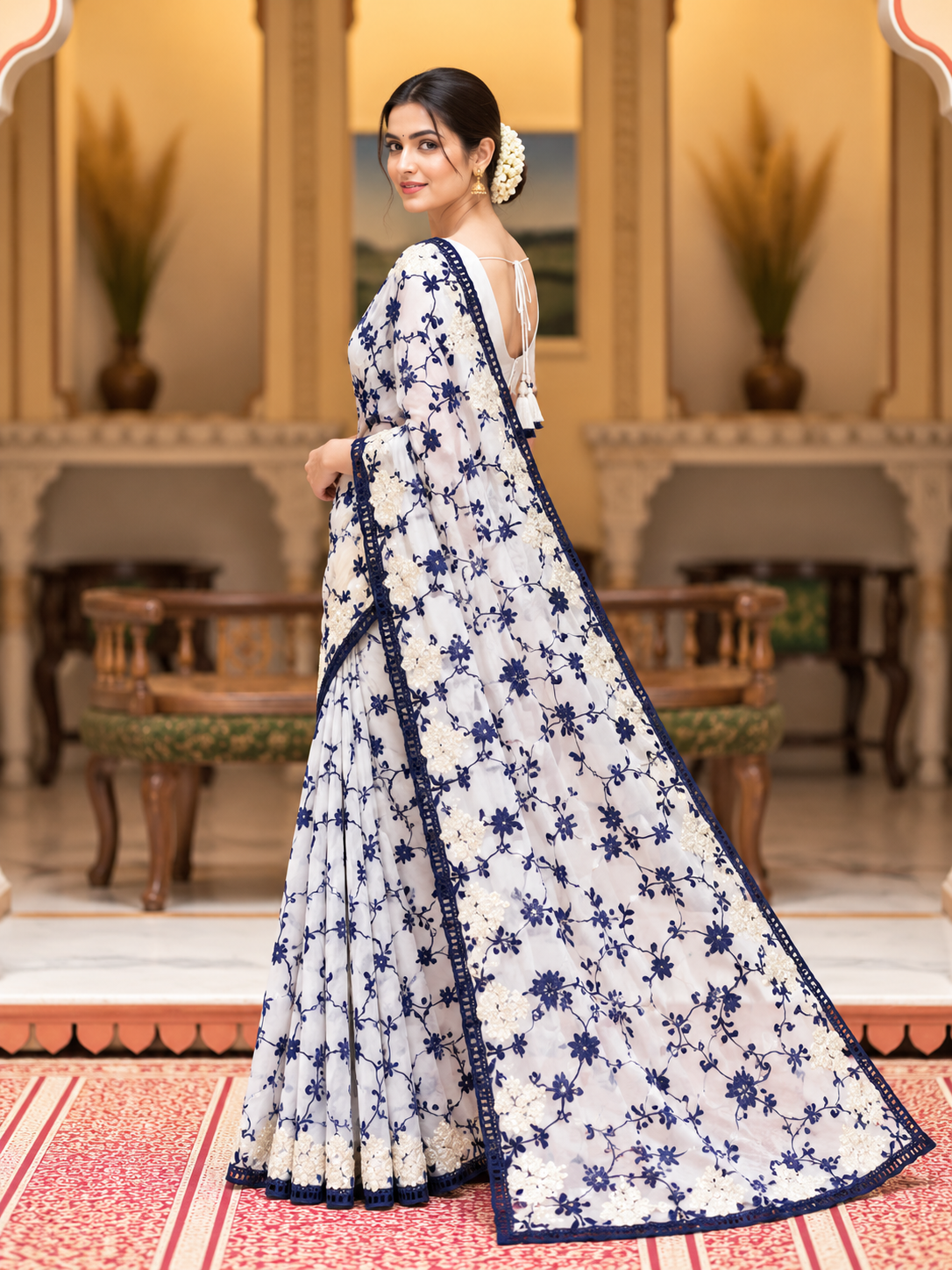 Kashida Georgette Saree | Chikankari & Cutwork Embroidery