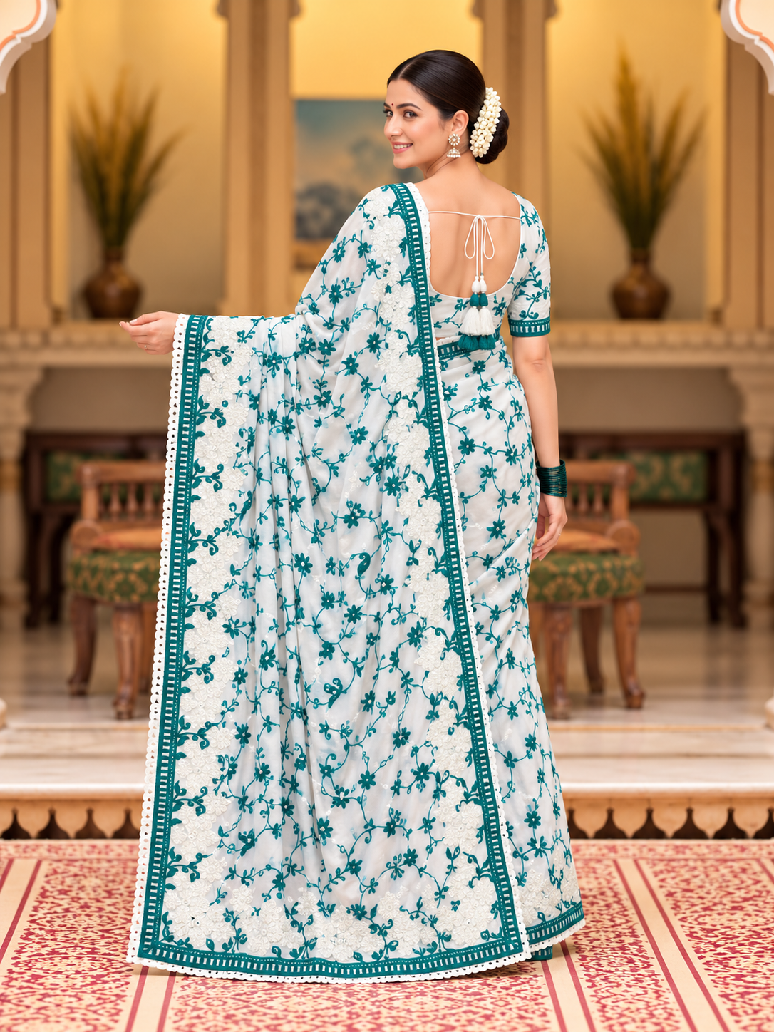 Kashida Georgette Saree | Chikankari & Cutwork Embroidery