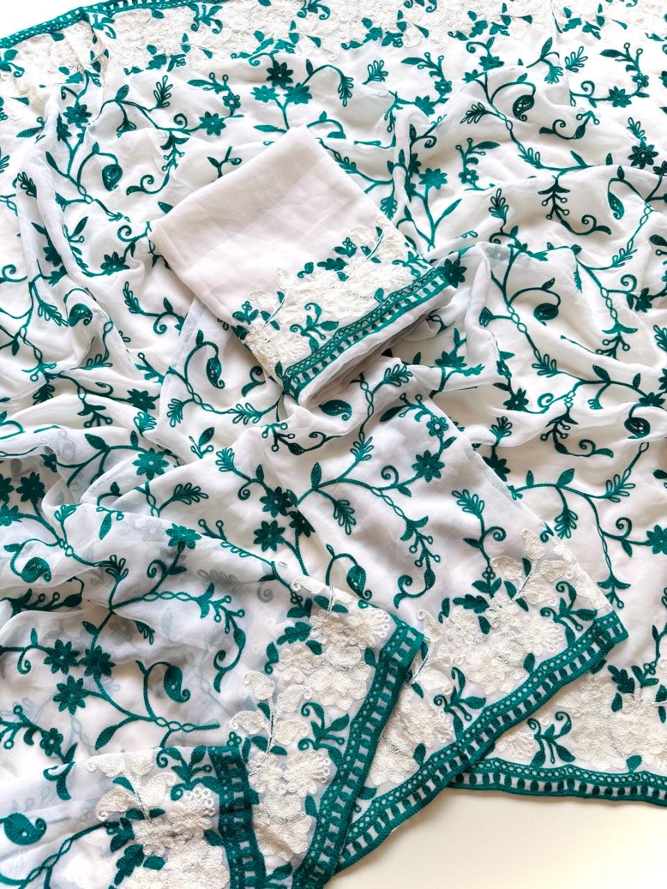 Kashida Georgette Saree | Chikankari & Cutwork Embroidery