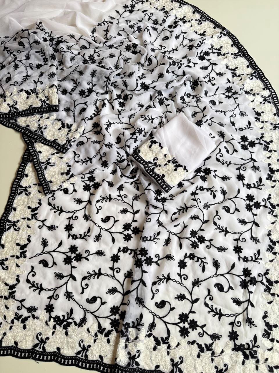 Kashida Georgette Saree | Chikankari & Cutwork Embroidery