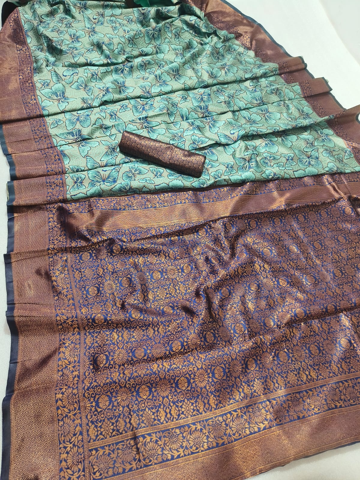 Saanjh Savera Zari Work & Solid Jacquard Weave