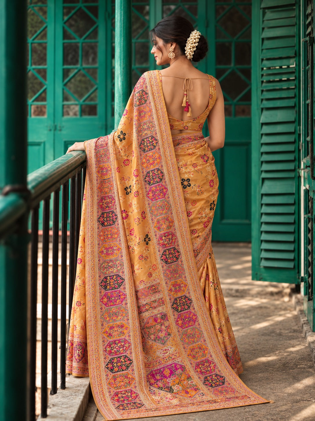 Kashmiri Virasat Pashmina Silk Weaving Saree With Kashmiri Thread