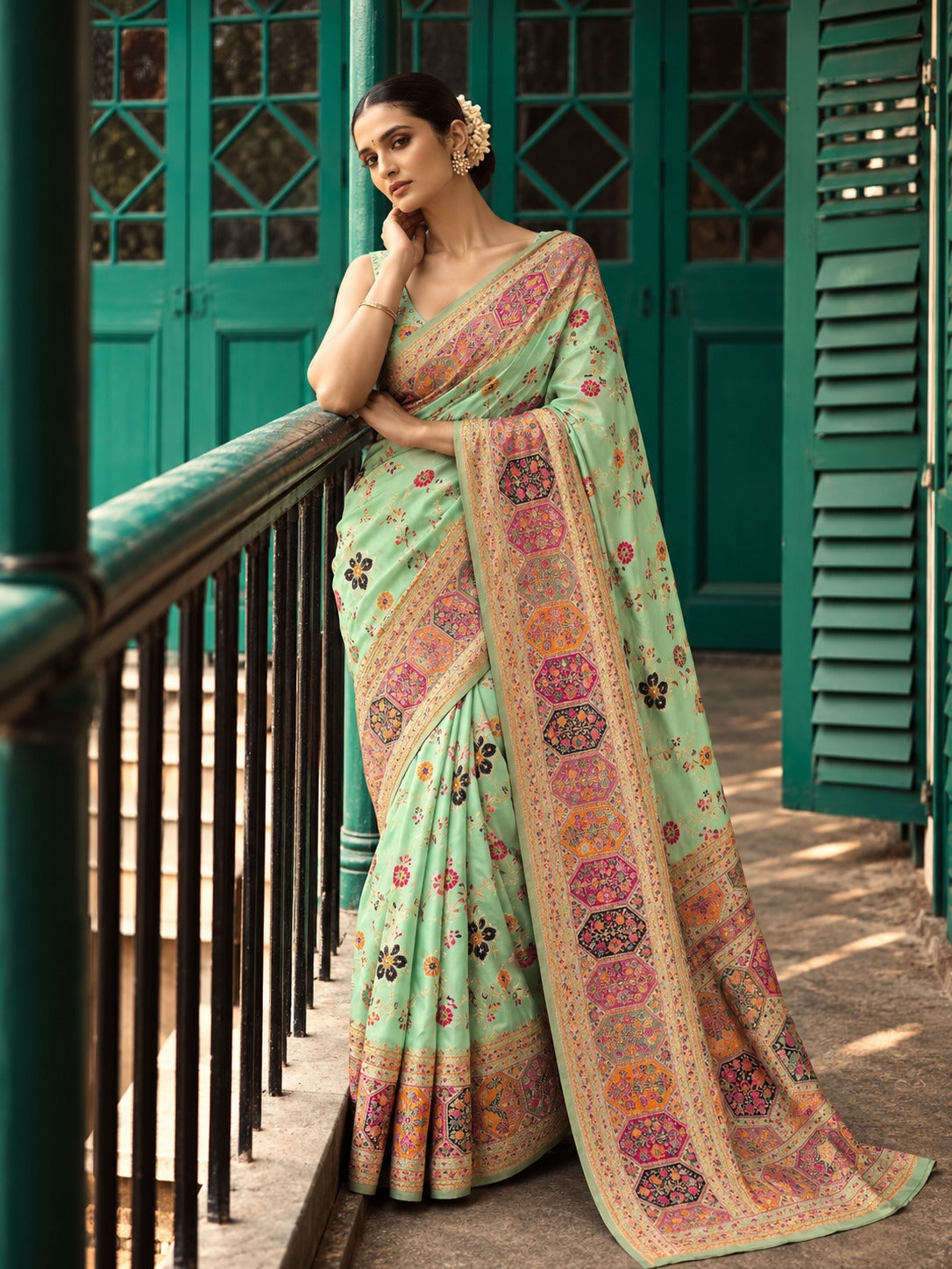 Kashmiri Virasat Pashmina Silk Weaving Saree With Kashmiri Thread