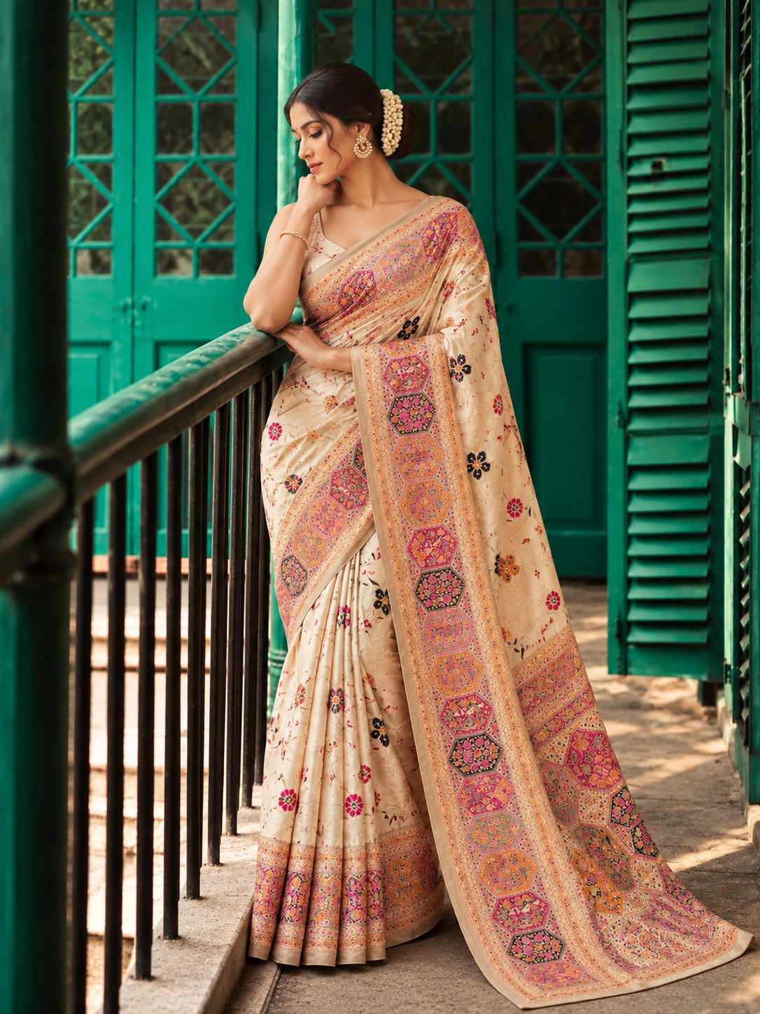 Kashmiri Virasat Pashmina Silk Weaving Saree With Kashmiri Thread