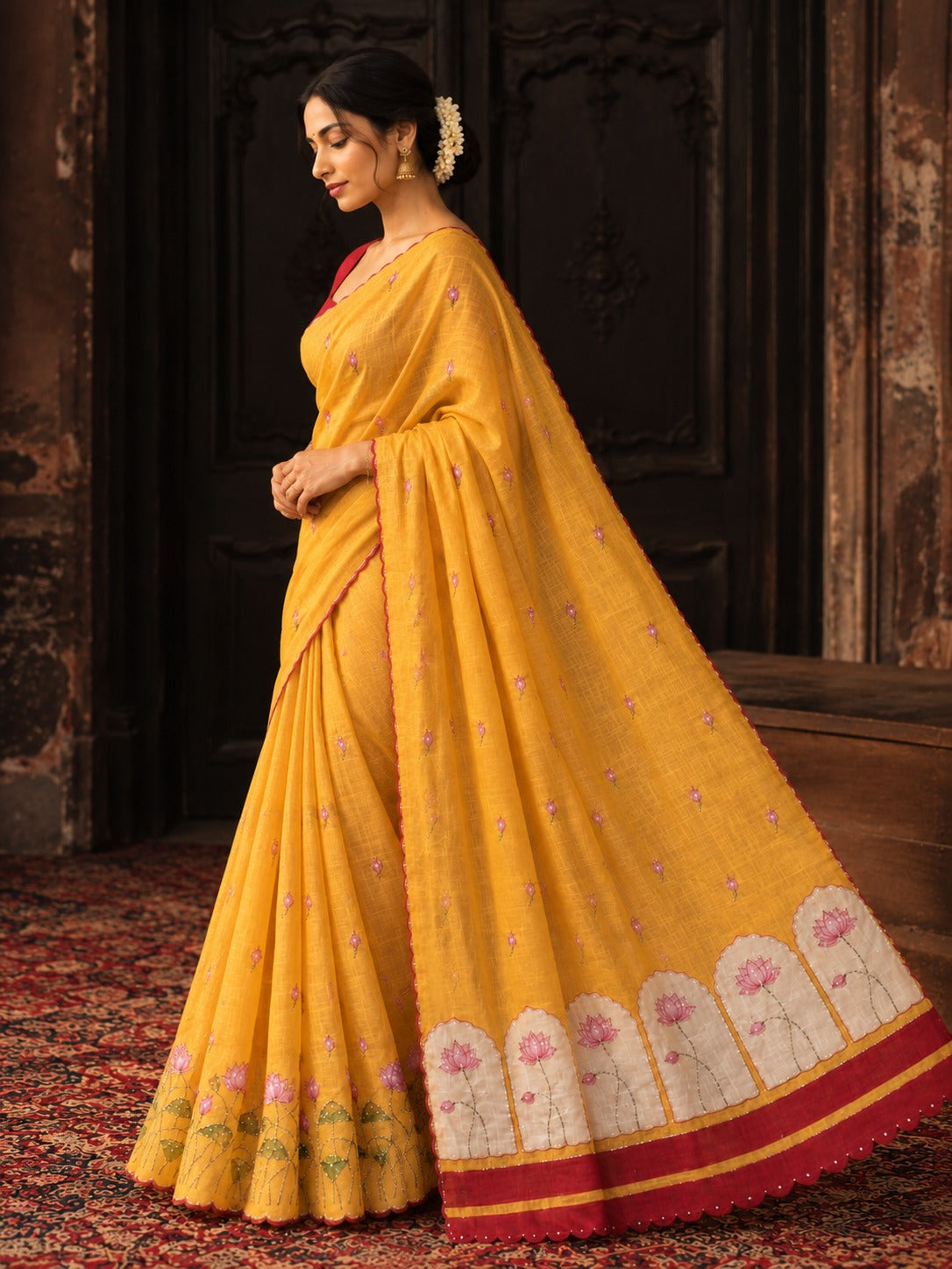 Aavira Tebby Silk Saree | Floral Print & Katdana Handwork