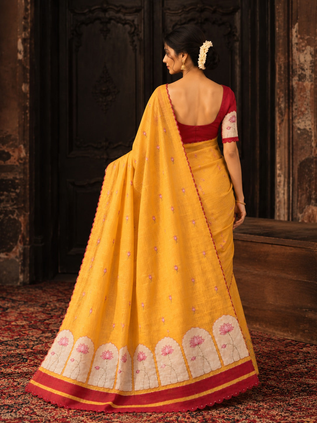 Aavira Tebby Silk Saree | Floral Print & Katdana Handwork