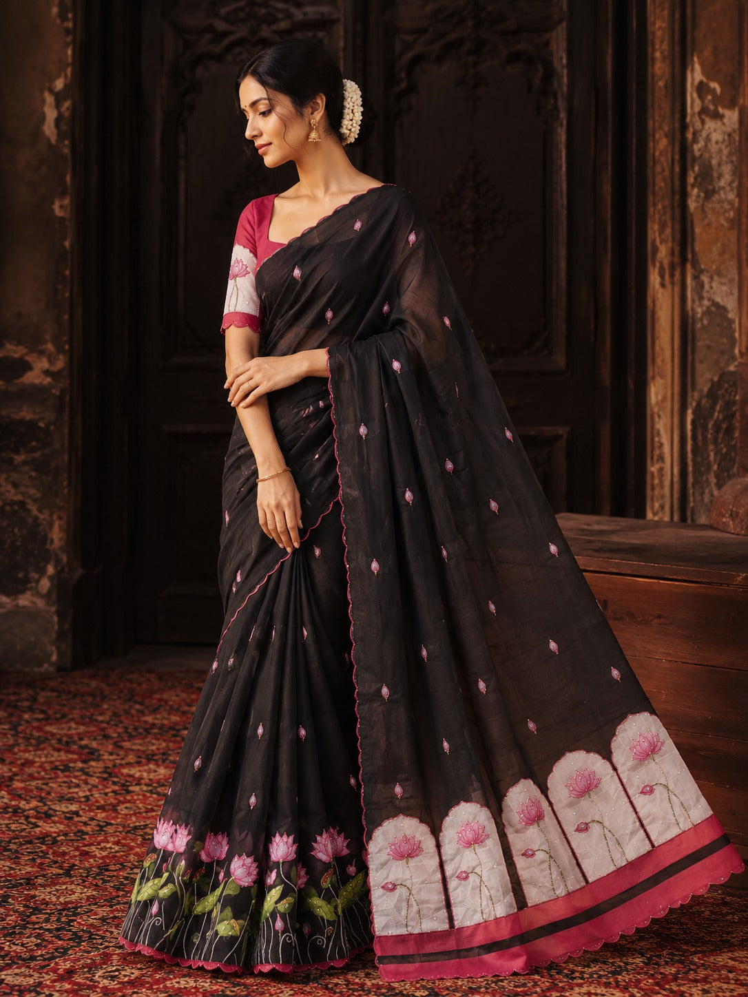 Aavira Tebby Silk Saree | Floral Print & Katdana Handwork